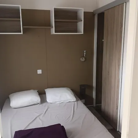 Mobil 6 Personnes De 41m2 Dans 4 Etoiles *